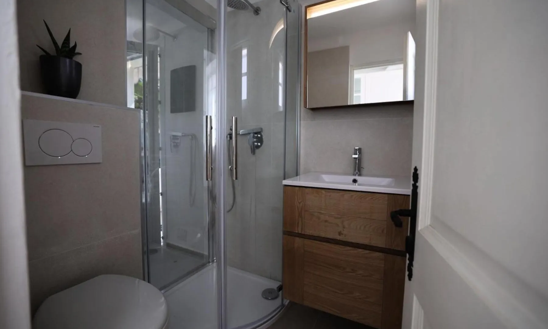 Apartment Residence Thomhouse - Giotto - Joli Studio Acces Independant Dans Maison Mae-1144 Menton